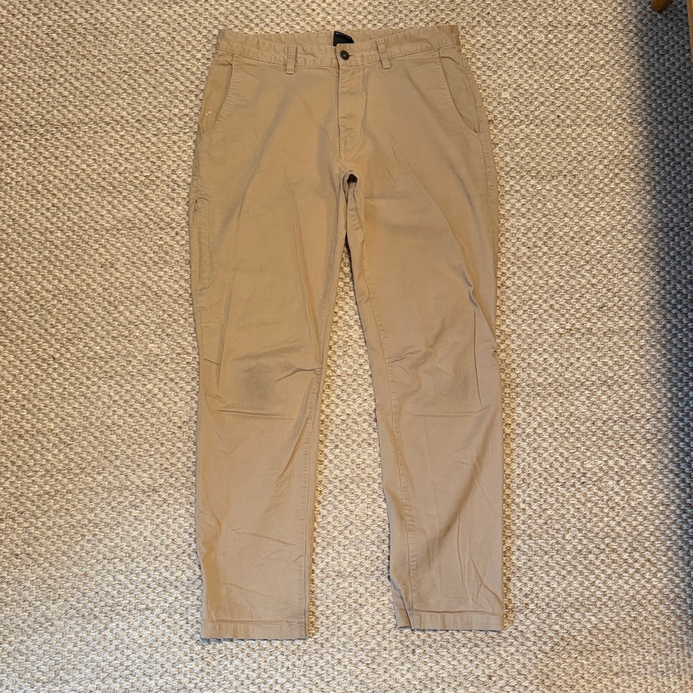The North Face Men's Motion Khaki Chino Pants